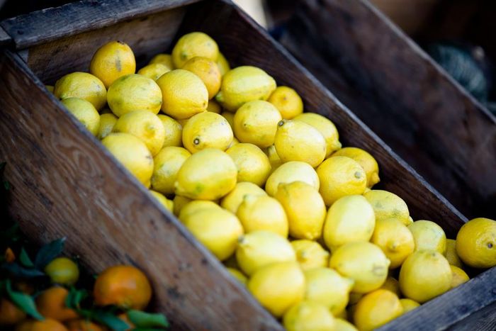 Une caisse de citrons